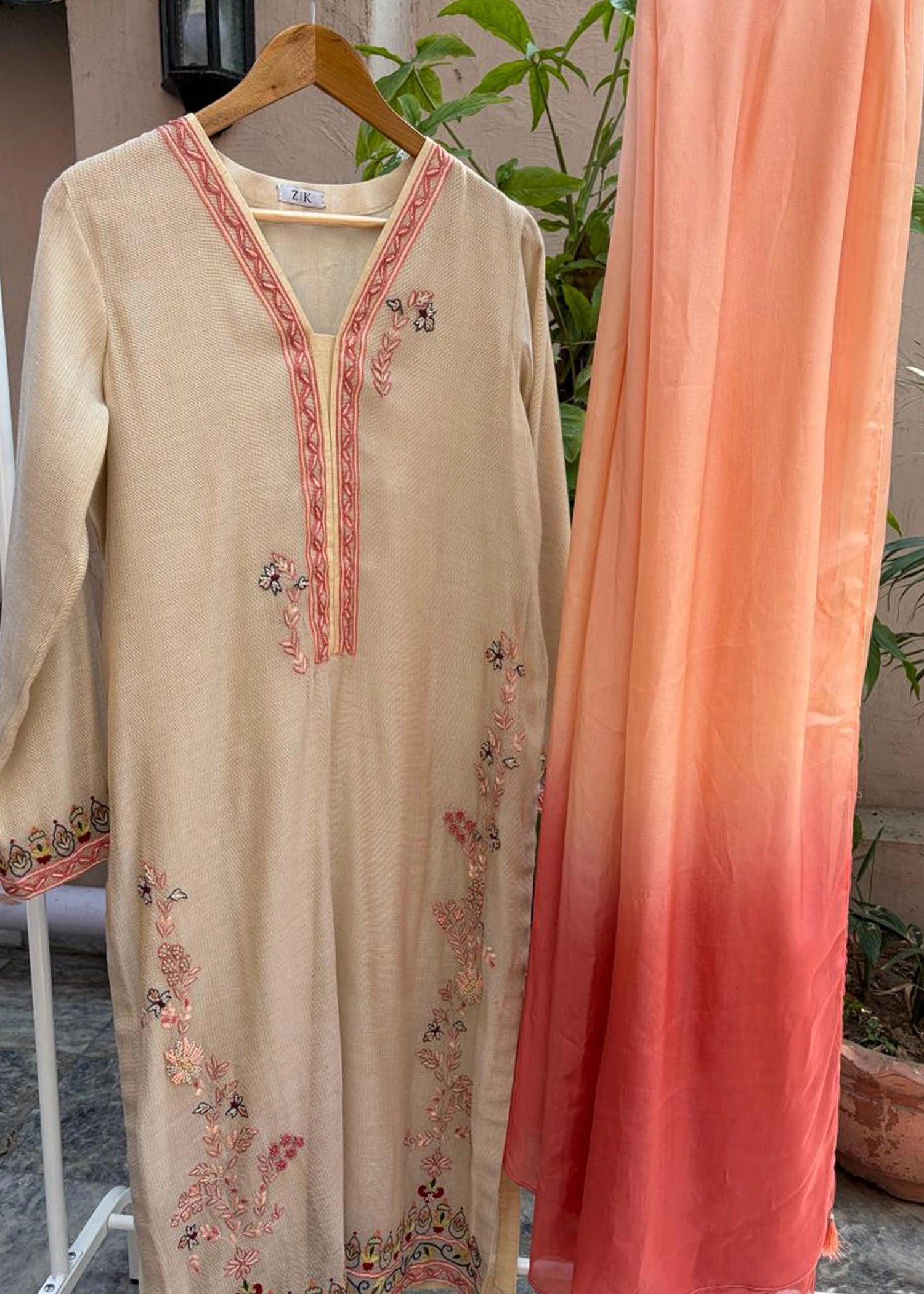 Lawn Karandi Kurta - 3 Piece
